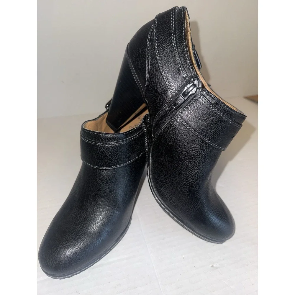 Euro‎ Soft Black Faux Leather Ankle Bootis 9.5